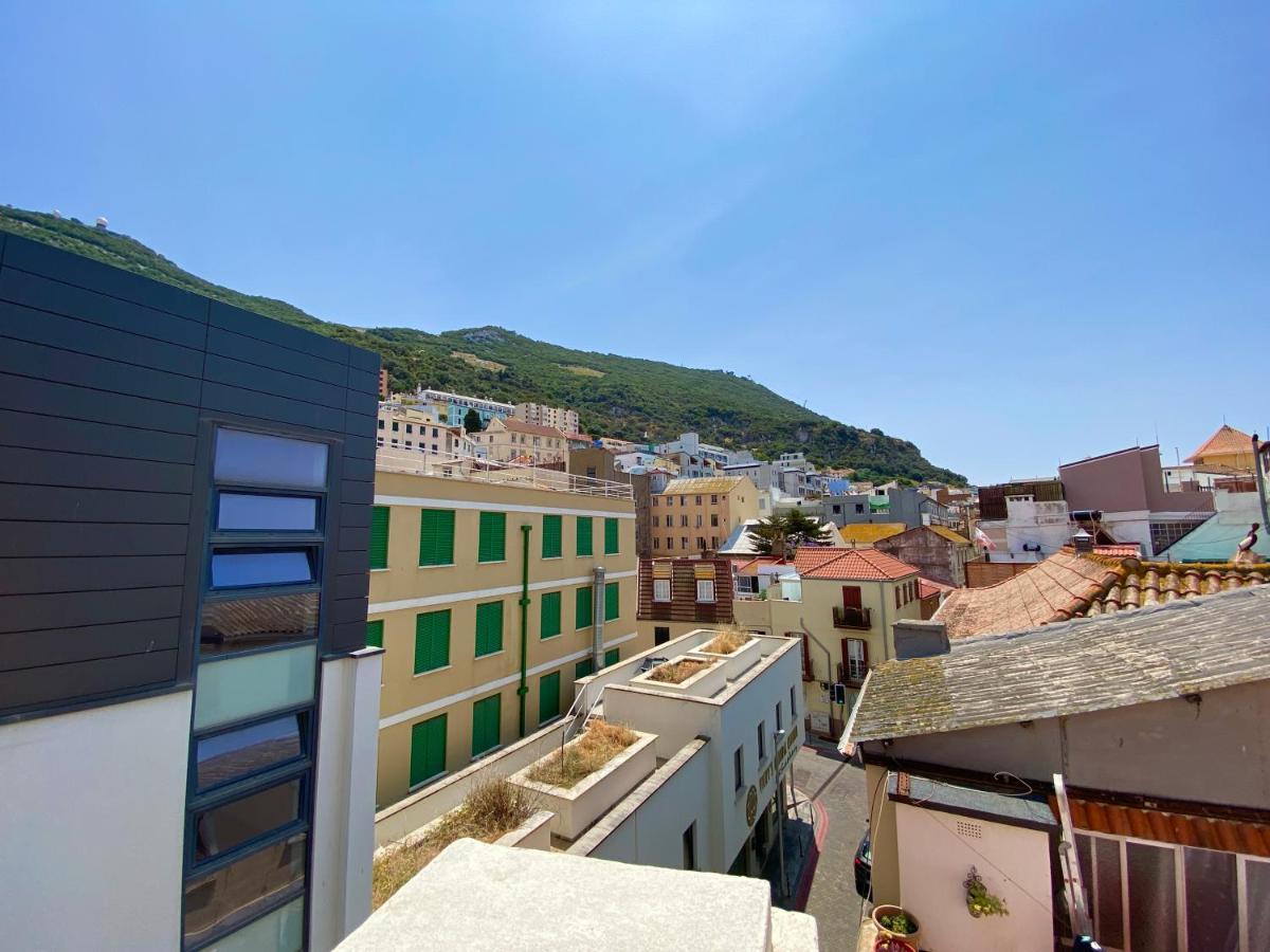 Deluxe City Centre Two Bedroom - Grand Central House Gibraltar Exterior foto