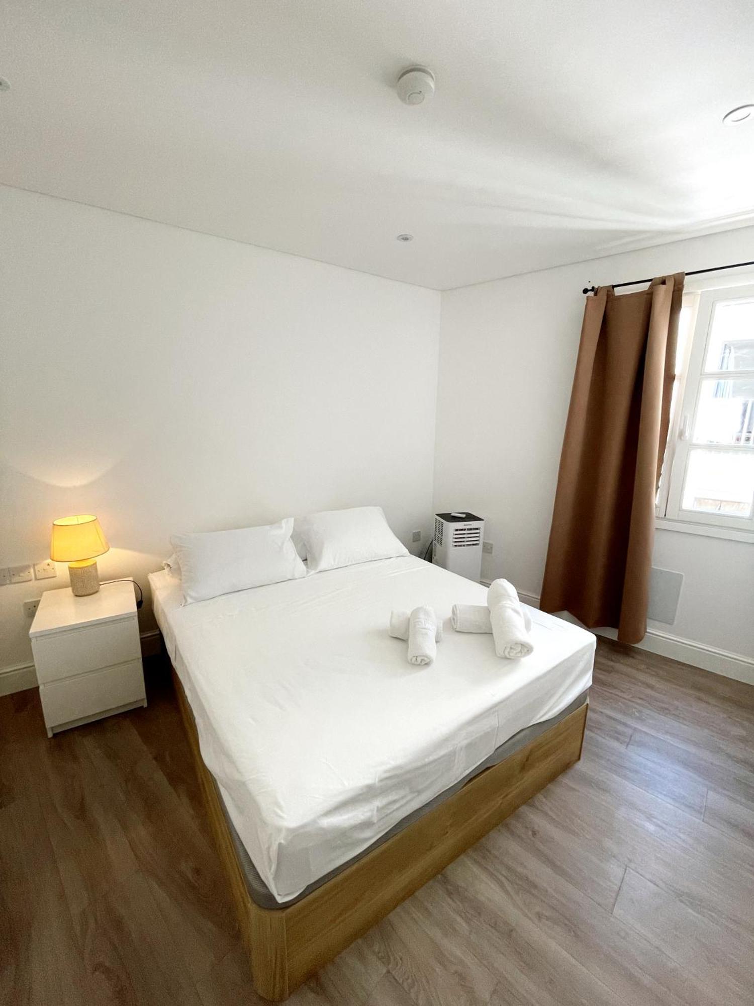 Deluxe City Centre Two Bedroom - Grand Central House Gibraltar Exterior foto