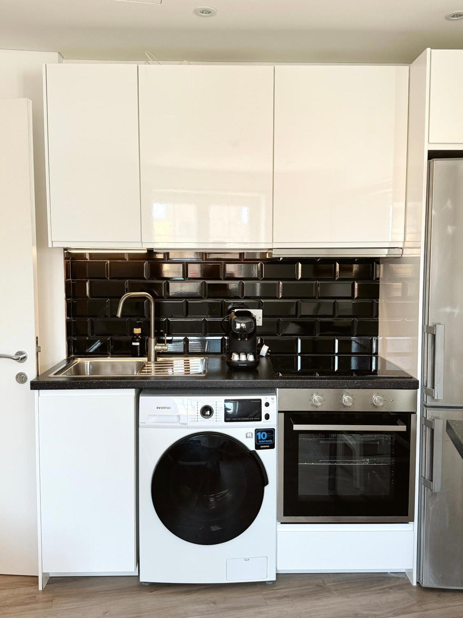 Deluxe City Centre Two Bedroom - Grand Central House Gibraltar Exterior foto