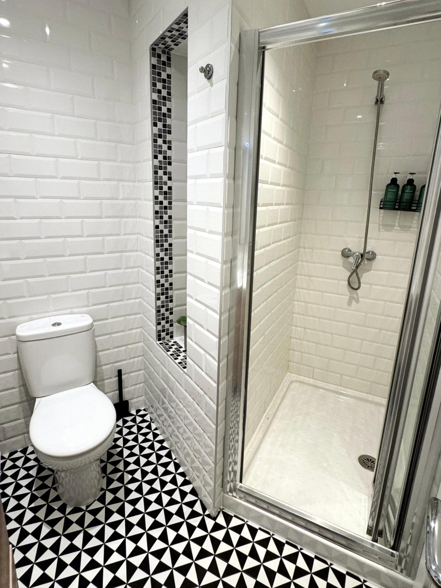 Deluxe City Centre Two Bedroom - Grand Central House Gibraltar Exterior foto